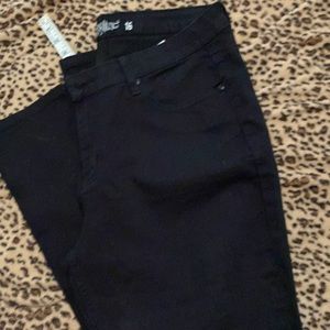 Black jeggings -Revolt - size 16 inseam is 30” front/ back pockets